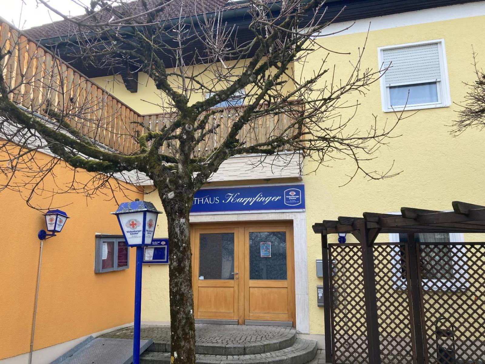 Gasthaus Karpfinger Aiterhofen Экстерьер фото